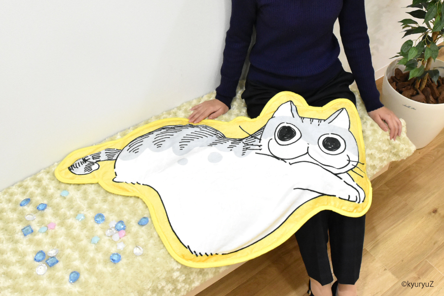 夜は猫といっしょ』よりダイカットブランケットが登場!|トピックス 夜は猫といっしょ』よりダイカットブランケットが登場!|トピックス