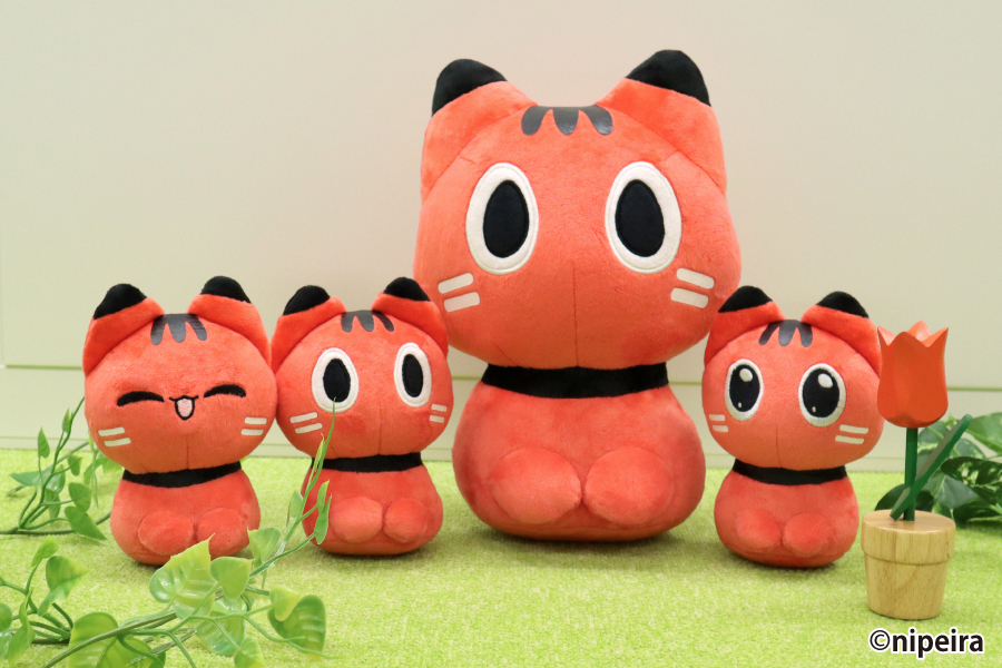 SNSやLINEクリエイターズスタンプで大人気！！「赤べこ猫」が